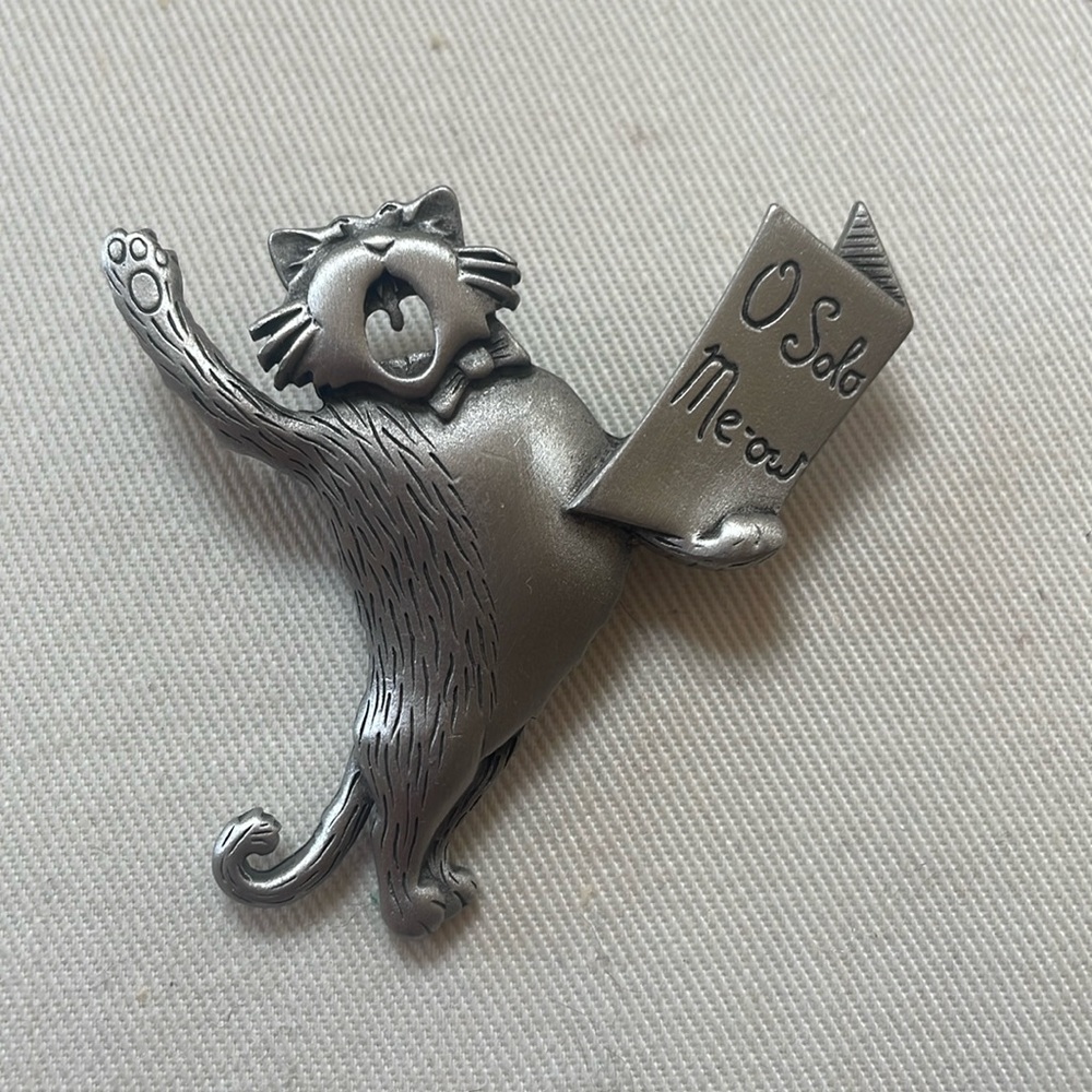 Signed JJ "O Solo Me-ow" Brooch